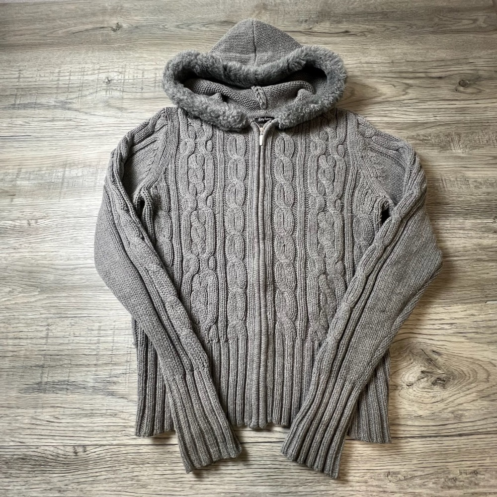 Daisy Fuentes Cardigan Women Lar Grey‎ Cable Knit Faux Fur Hood Full Zip Sweater